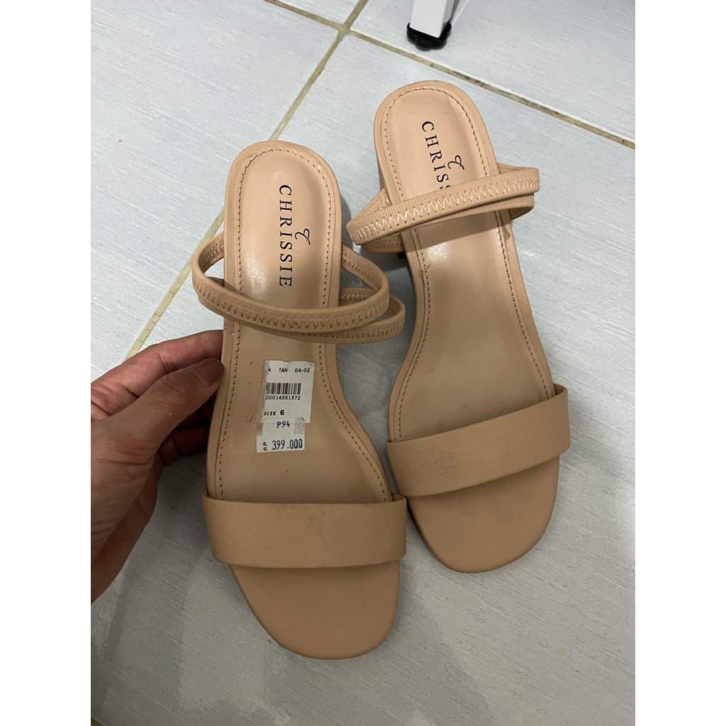 chrissie by payless sendal size 7