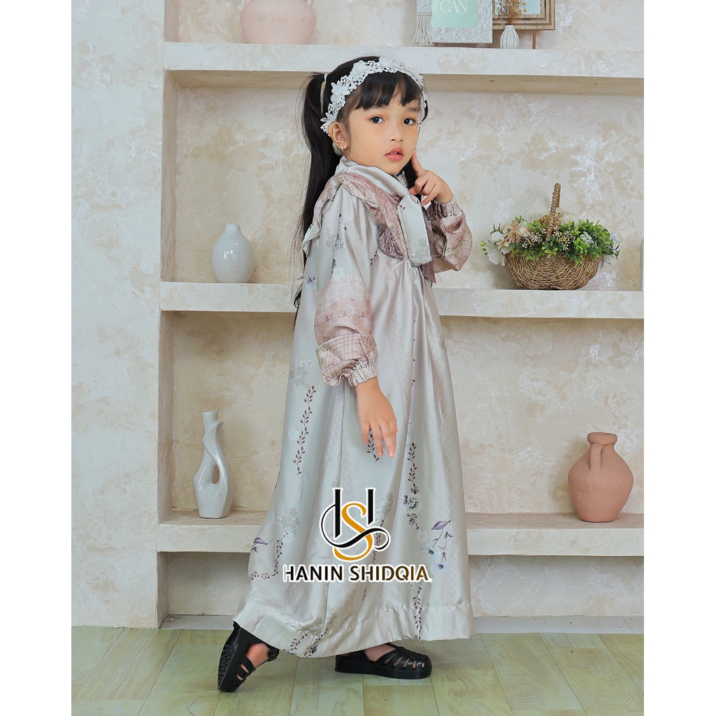 HANIN SHIDQIA/Gamis Aulia Muslim Bahan dior silk /Gamis Anak Perempuan