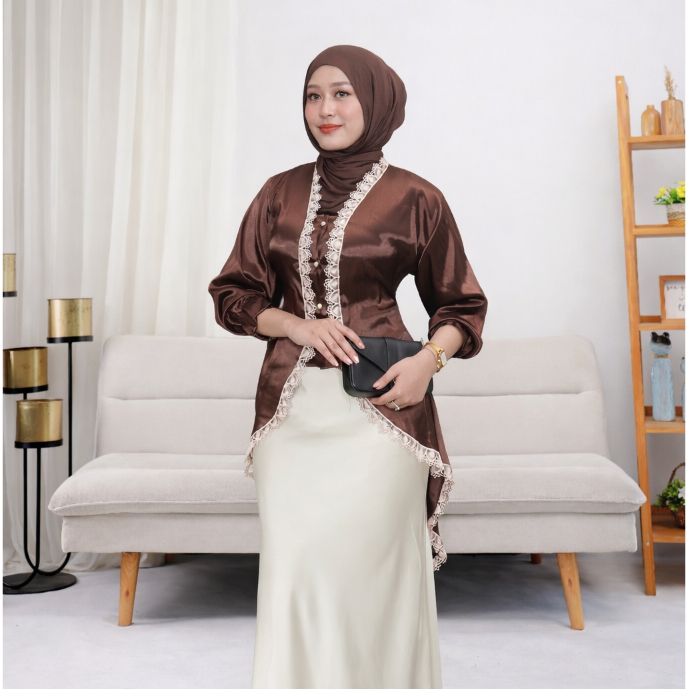 Pola Wear Tunik Top Armani Slik Atasan Kombinasi Renda Elegant Kancing Mutiara Humaira