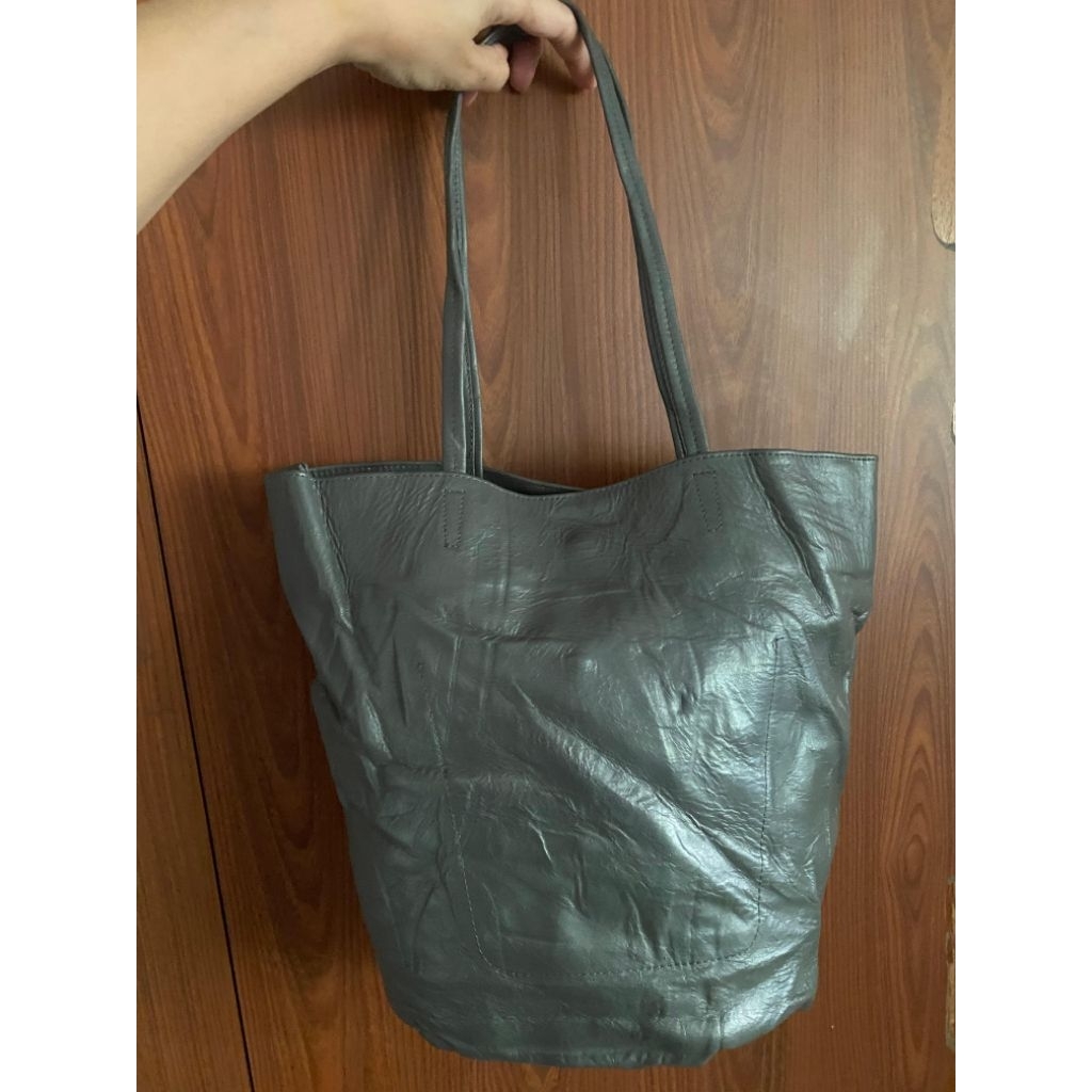 kylian shoulder bag preloved