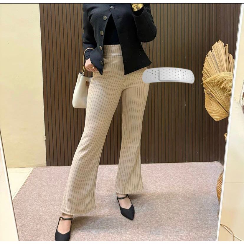 Celana Wanita Flare Pants Esme Cutbray Premium Import Bangkok dengan Bahan Knit Stripe Premium