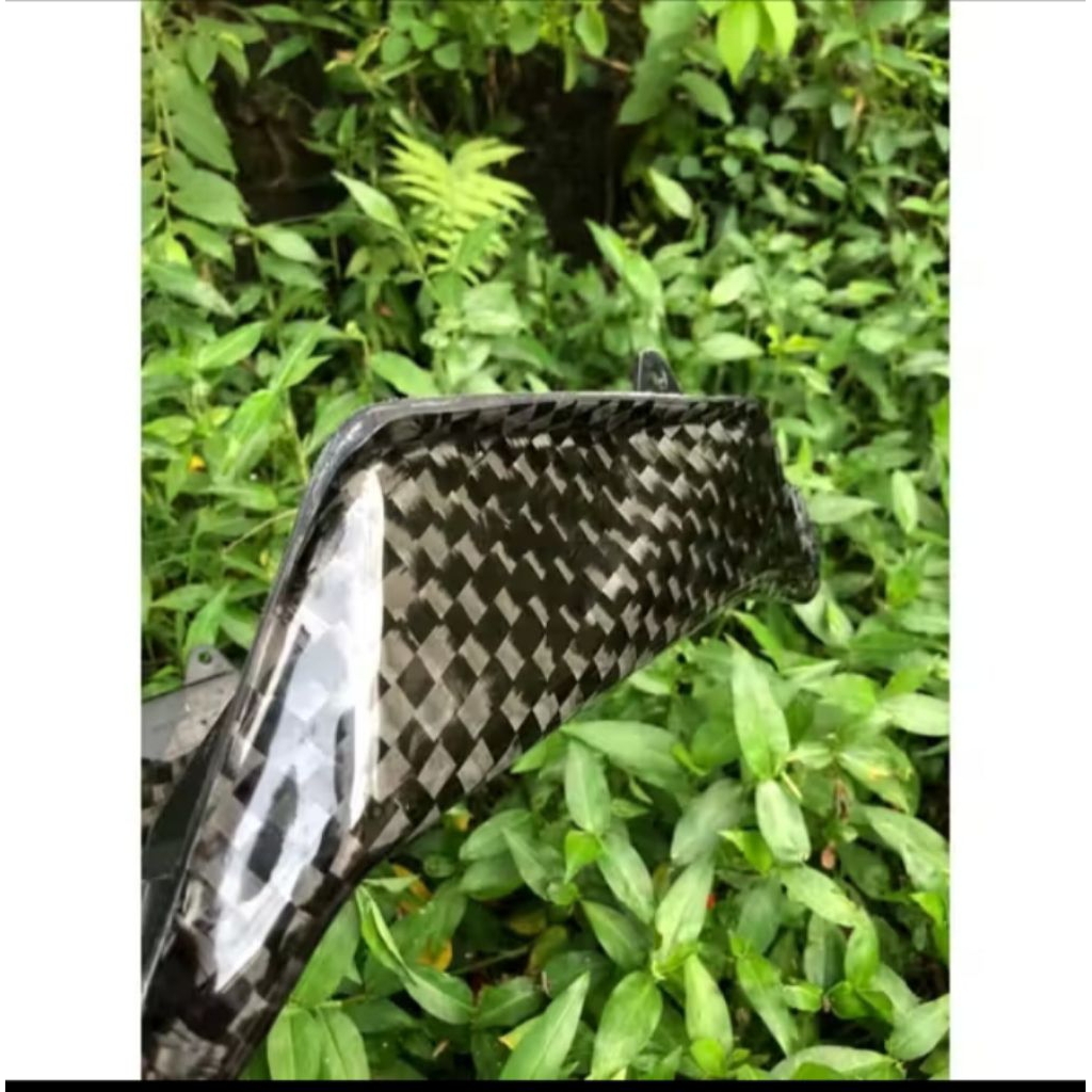 GARNISH FRONT LAMPU VARIO 125/150 LED/OLD LAPIS CARBON