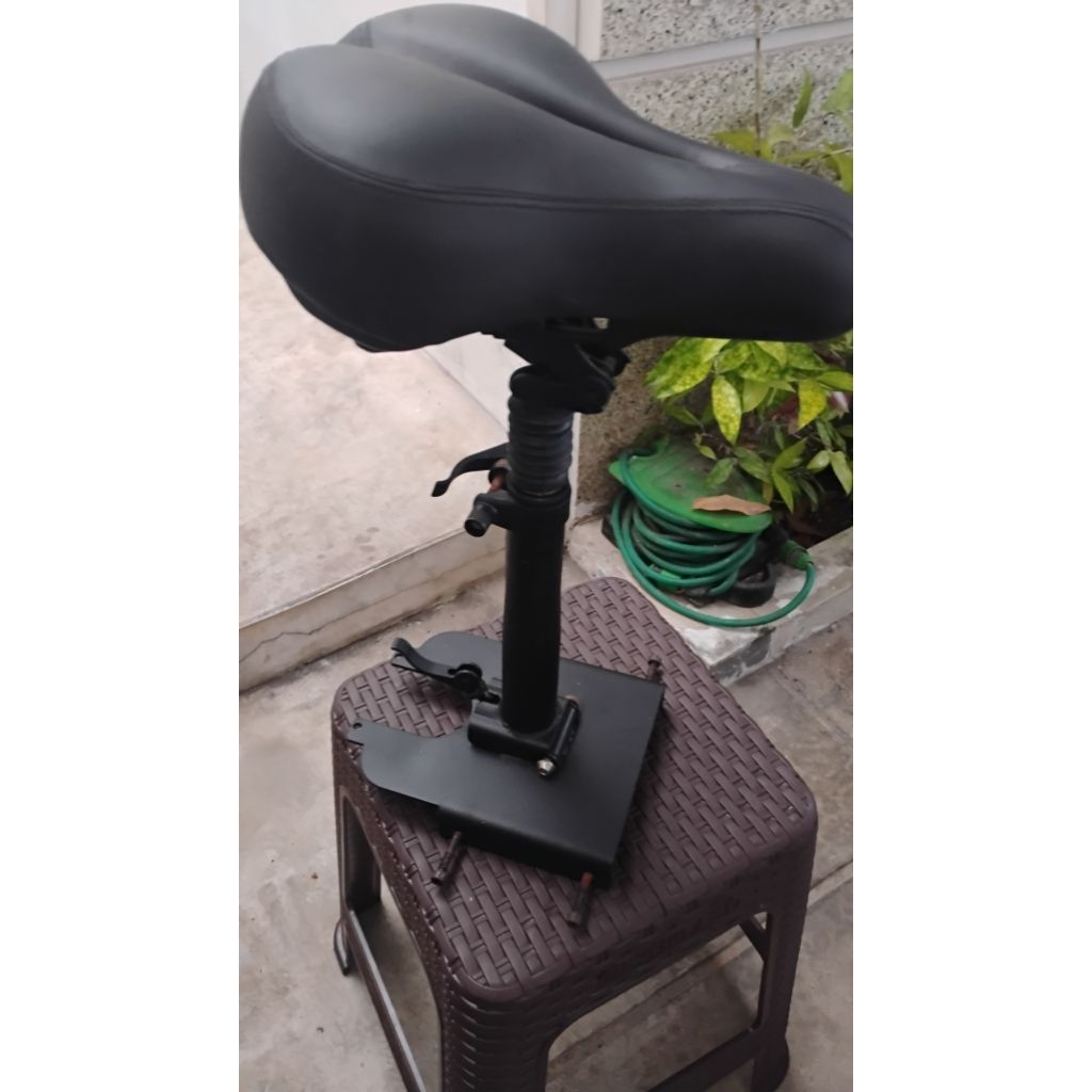 kursi jok dudukan skuter listrik