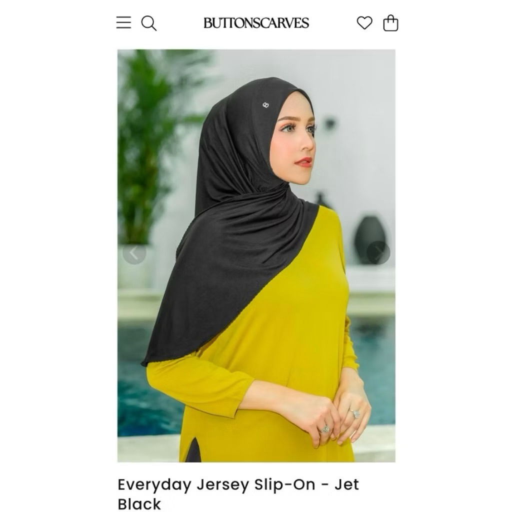 everyday slip on Buttonscarves