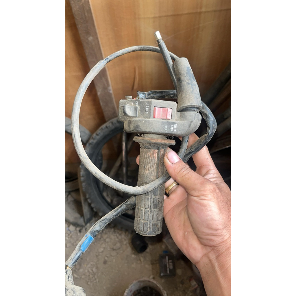 holder kanan ninja rr