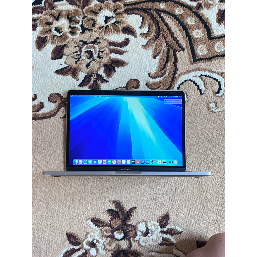 Macbook Pro 2019 Touchbar 13” 8/256GB