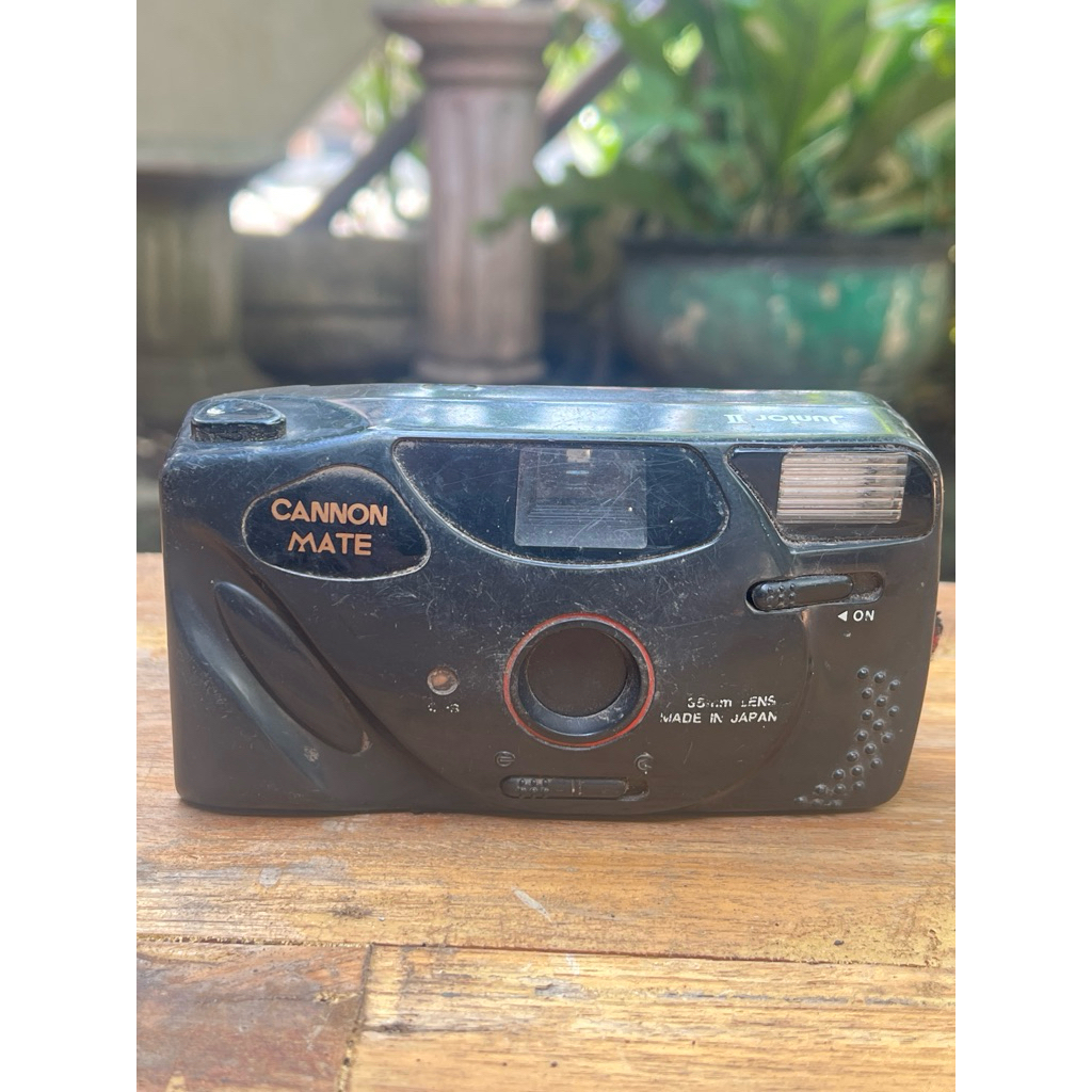 Pocket Camera / Kamera Poket Analog / Film for Display, Canon Mate Junior II