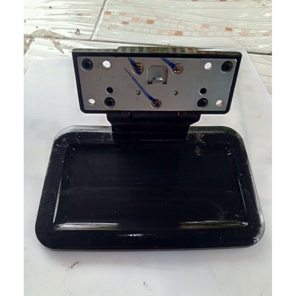 kaki monitor hp LE1851W