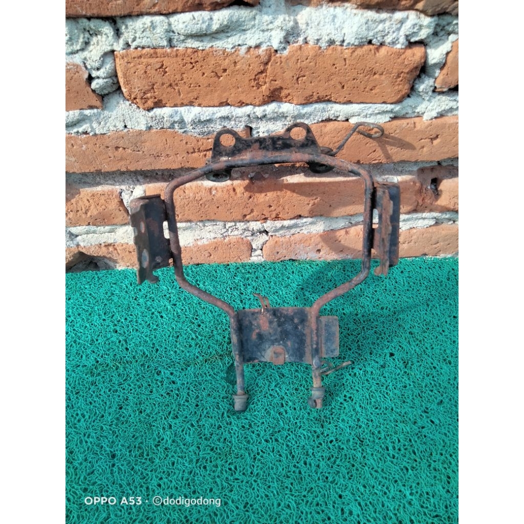 Bracket Pangkon Lampu Honda GLPro GL Pro Original