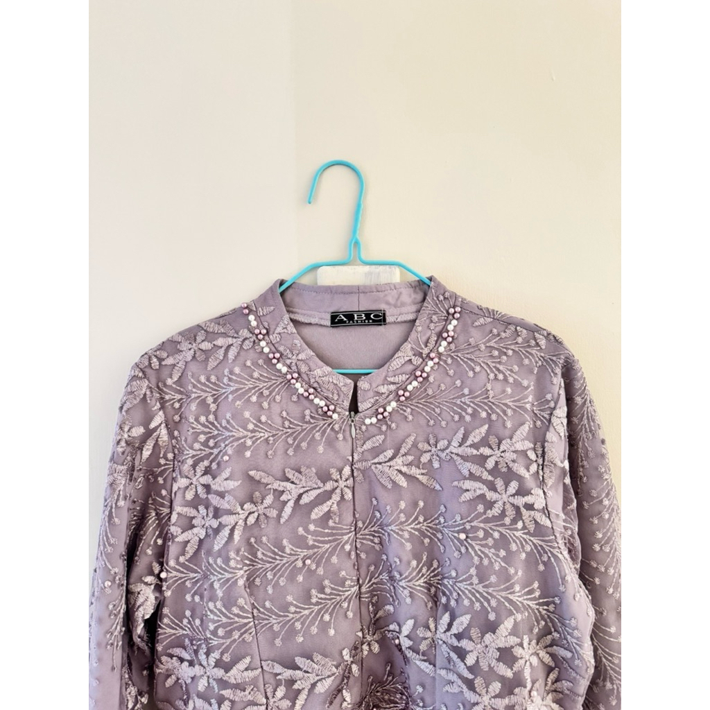 Preloved Kebaya Wisuda