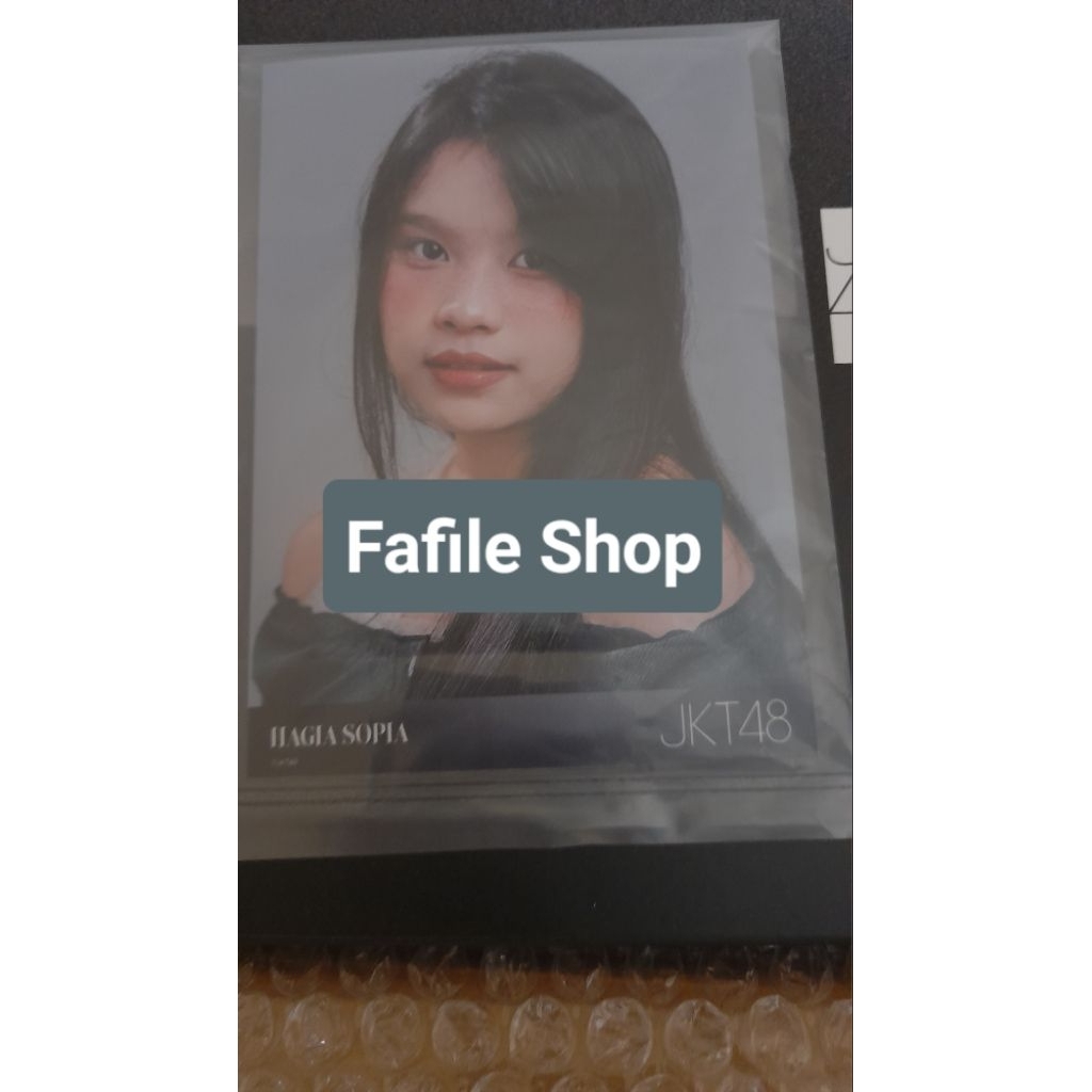 Photopack PP Photo print JKT48 2026 Calendar Freckless Reckless JKT48 Giaa Hagia Sopia