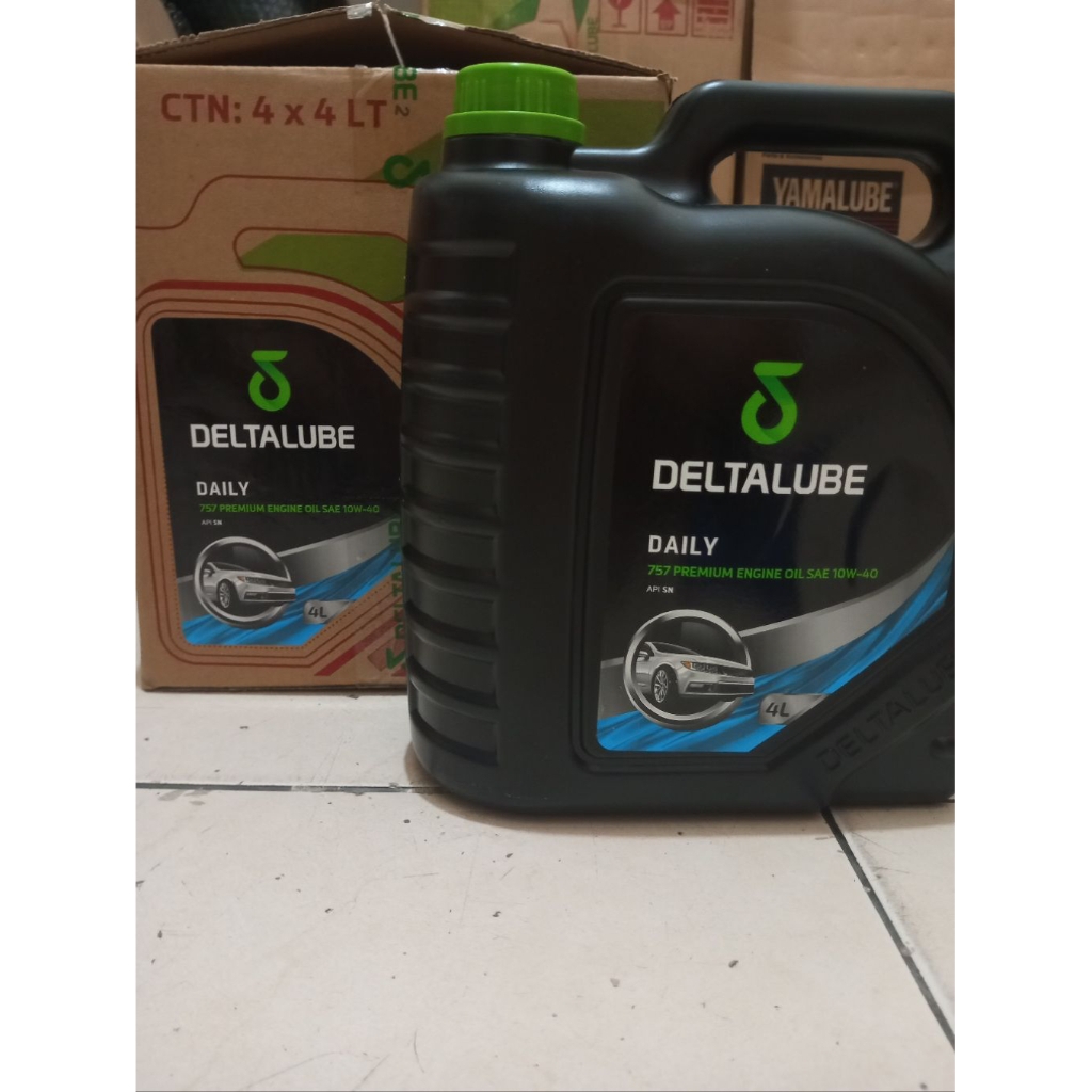 Oli DELTALUBE DAILY 4 LITER 757 PREMIUM ENGINE OIL 10W40