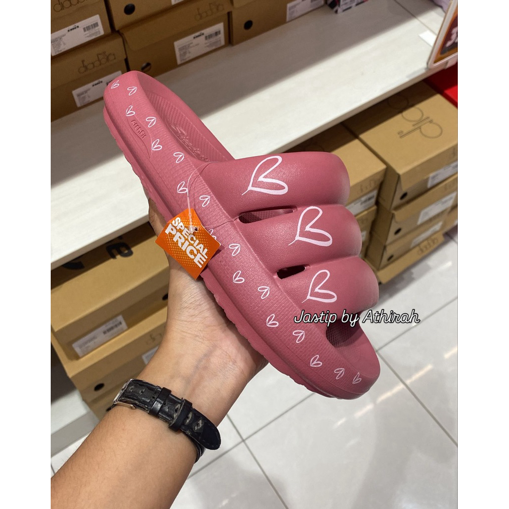 SKECHERS | Max Cushioning Foamies Women's Sandal