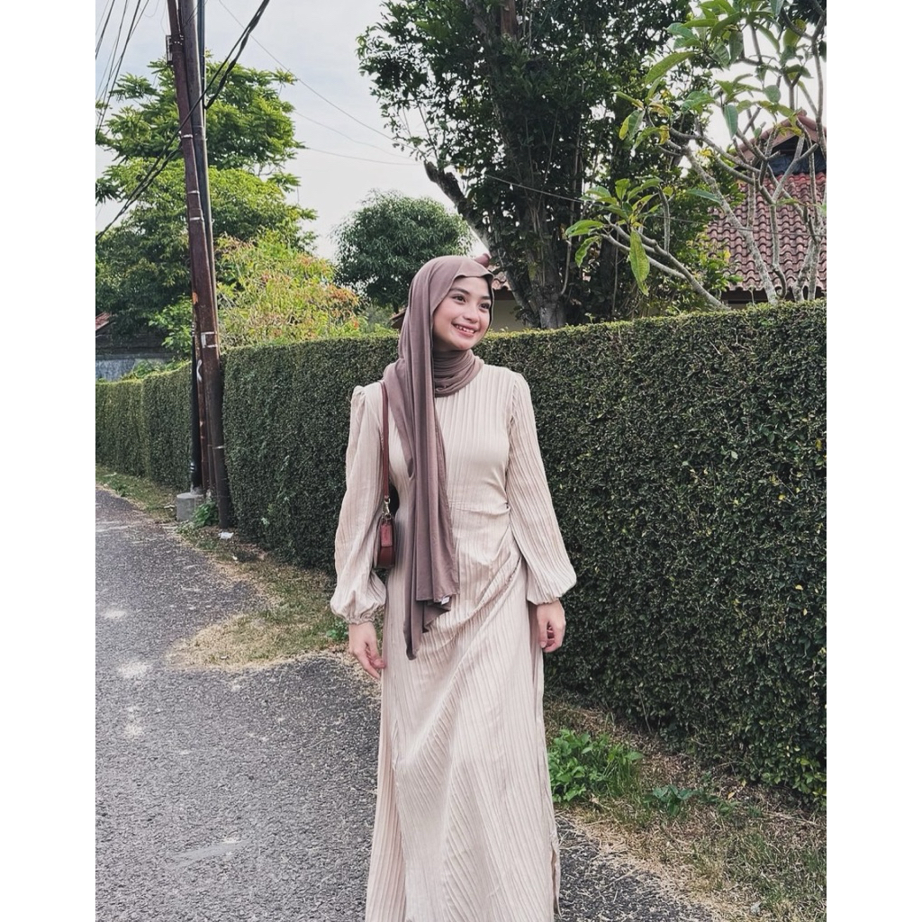 Arqelclo - Ava Dress Slim Look Dress Kondangan