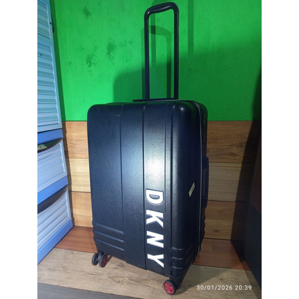 koper DKNY 24 inch