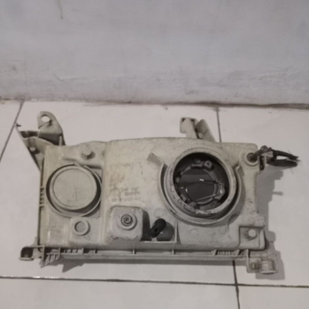 headlamp kijang kapsul 1997