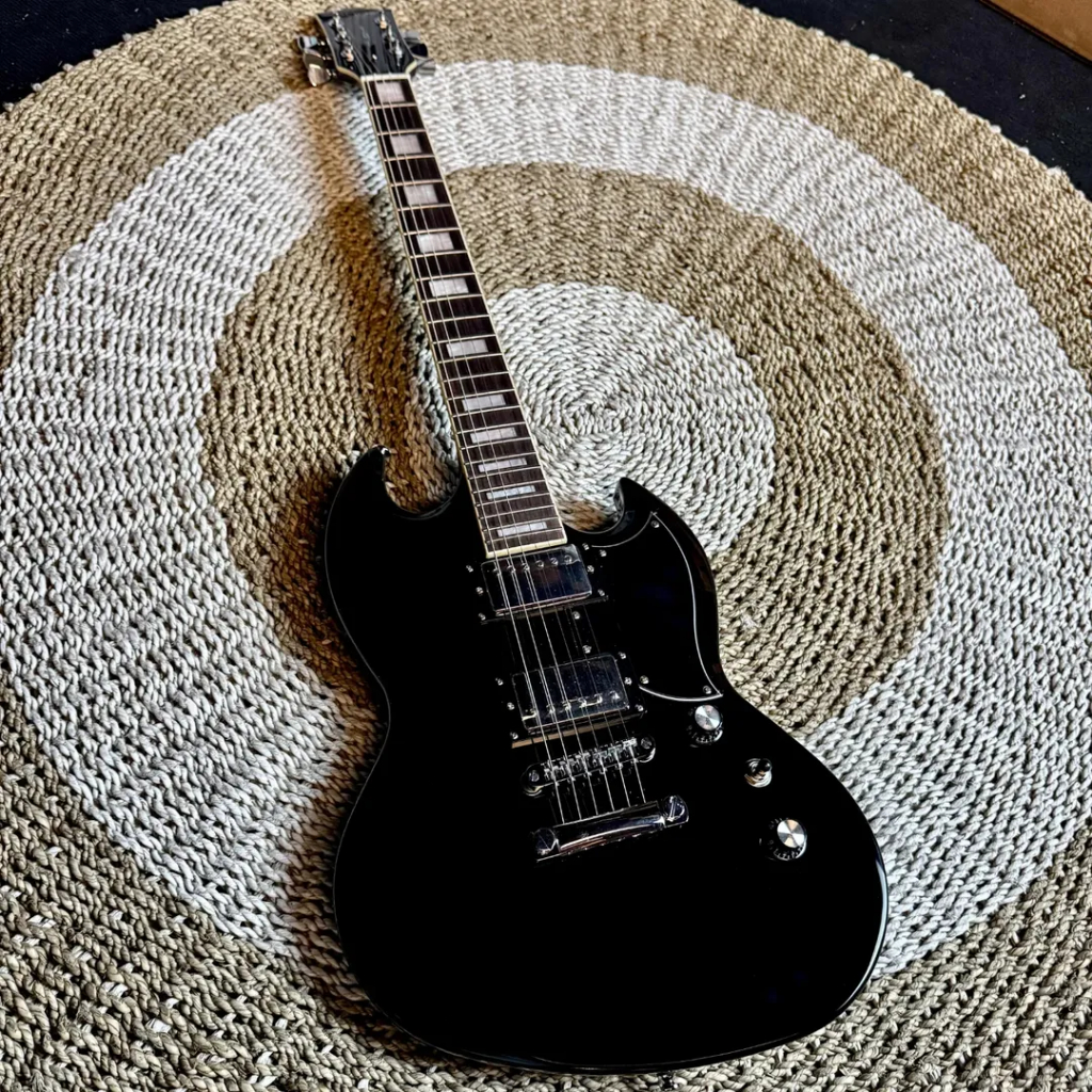 SQOE SESG450 BK IN BLACK ELECTRIC GUITAR