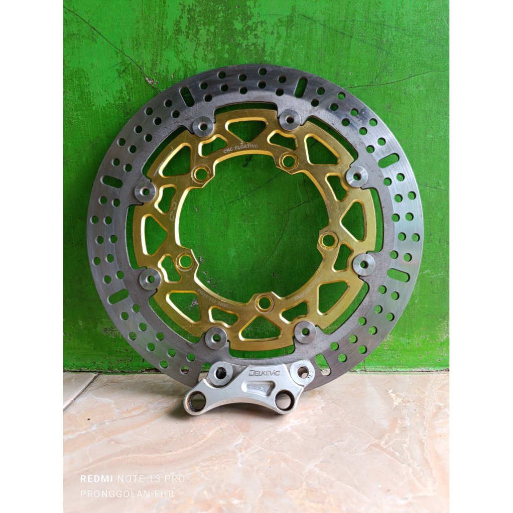 Piringan Delkevic ORIGINAL bekas Vixion, bisa dipasang di velg R15 V3 STANDAR