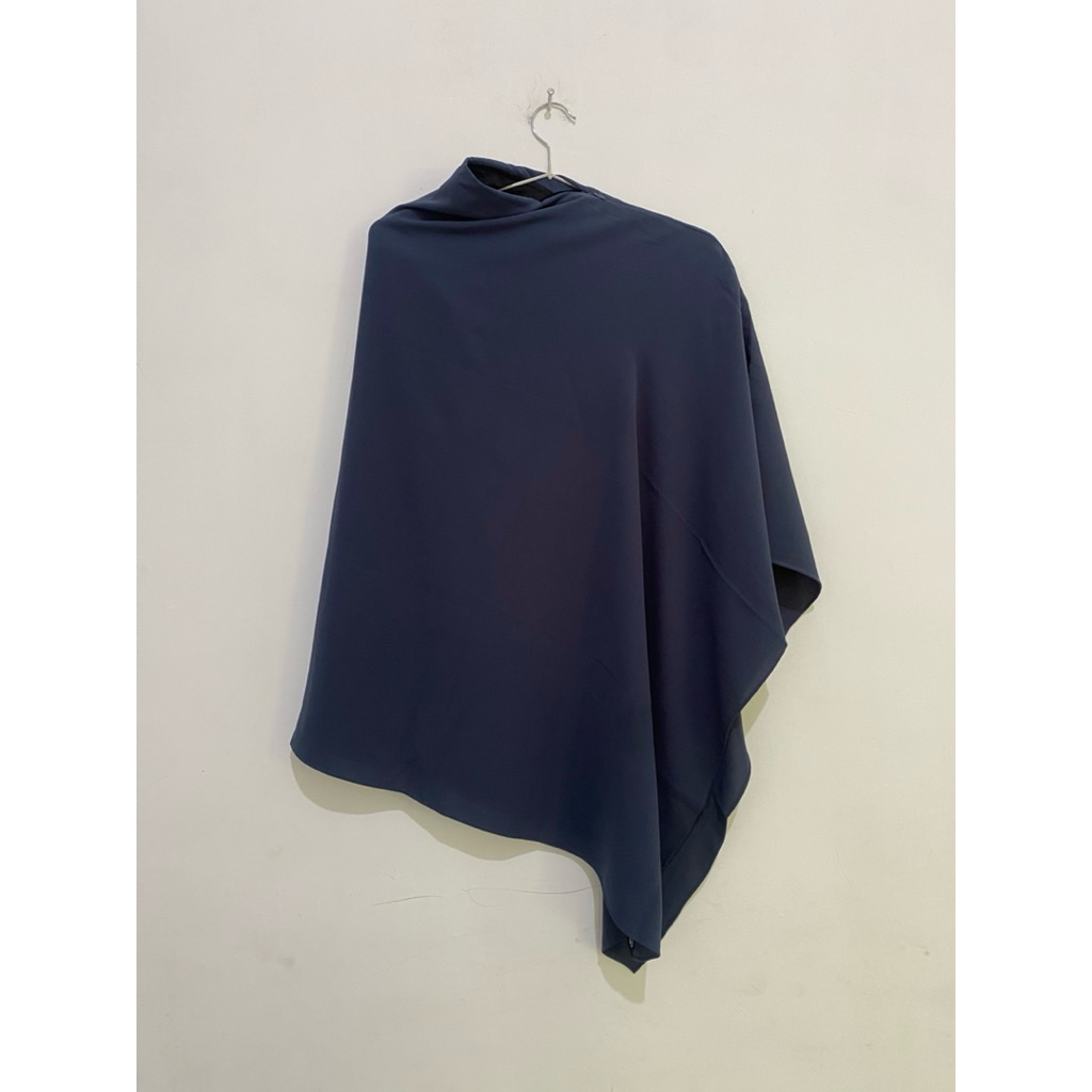 PRELOVED pastan ciput Zidni black oyester (mood indigo)