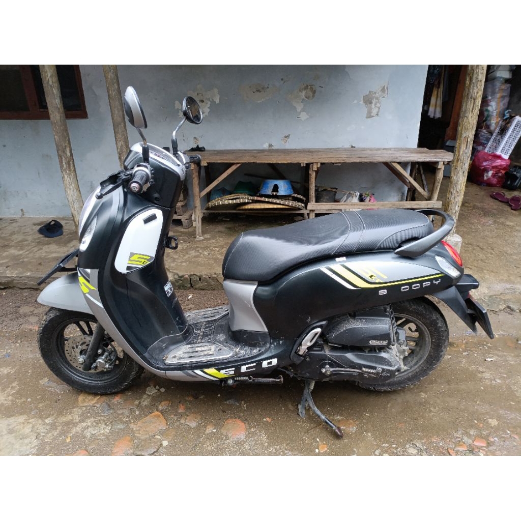 SEPEDA MOTOR HONDA SCOOPY 2023 LENGKAP PAJAK ON