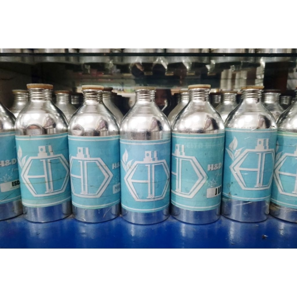 Botol Kaleng Parfum Alumunium 500 Ml Second ( Random )