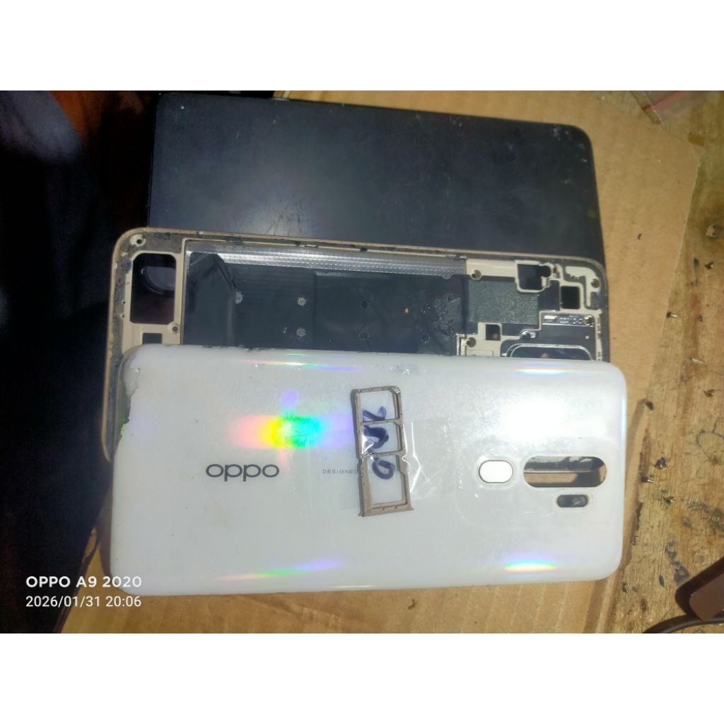 FRAME TATAKAN LCD _ BEZZEL OPPO A5 2020 ORIGINAL COPOTAN