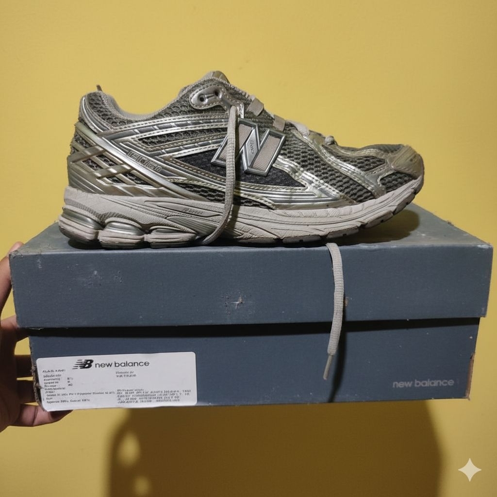 Sepatu second new balance 1906R ORI Original second size 42