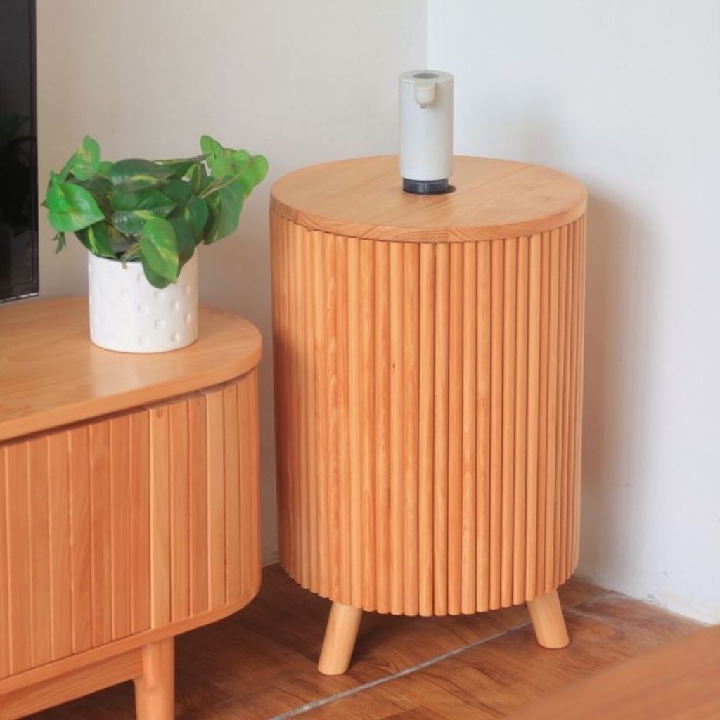 Dispenser Cover Galon Kayu Minimalis Bulat Motif Slat – Rak Galon Estetik Scandinavian + Kaki Kayu