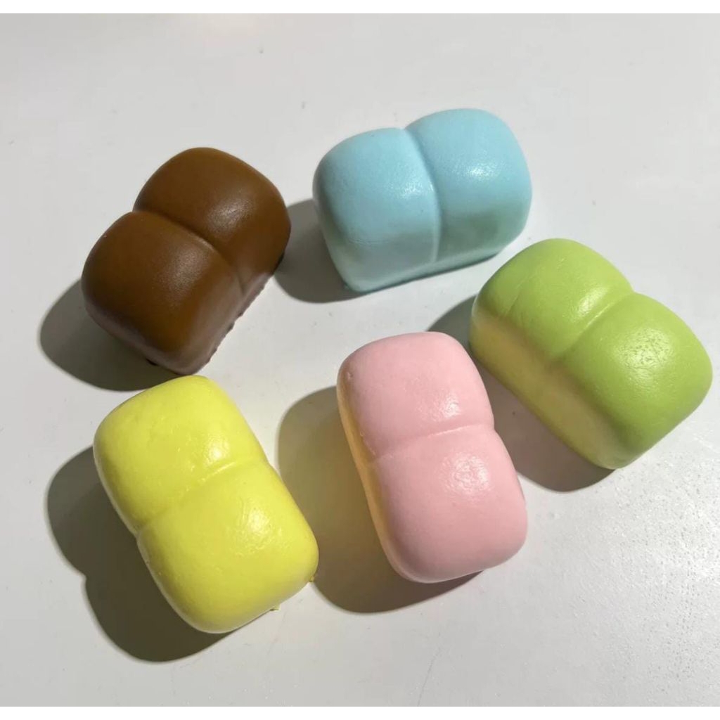 Squishy mini royal soft bread  SUPER SLOW,SOFT& SCENTED