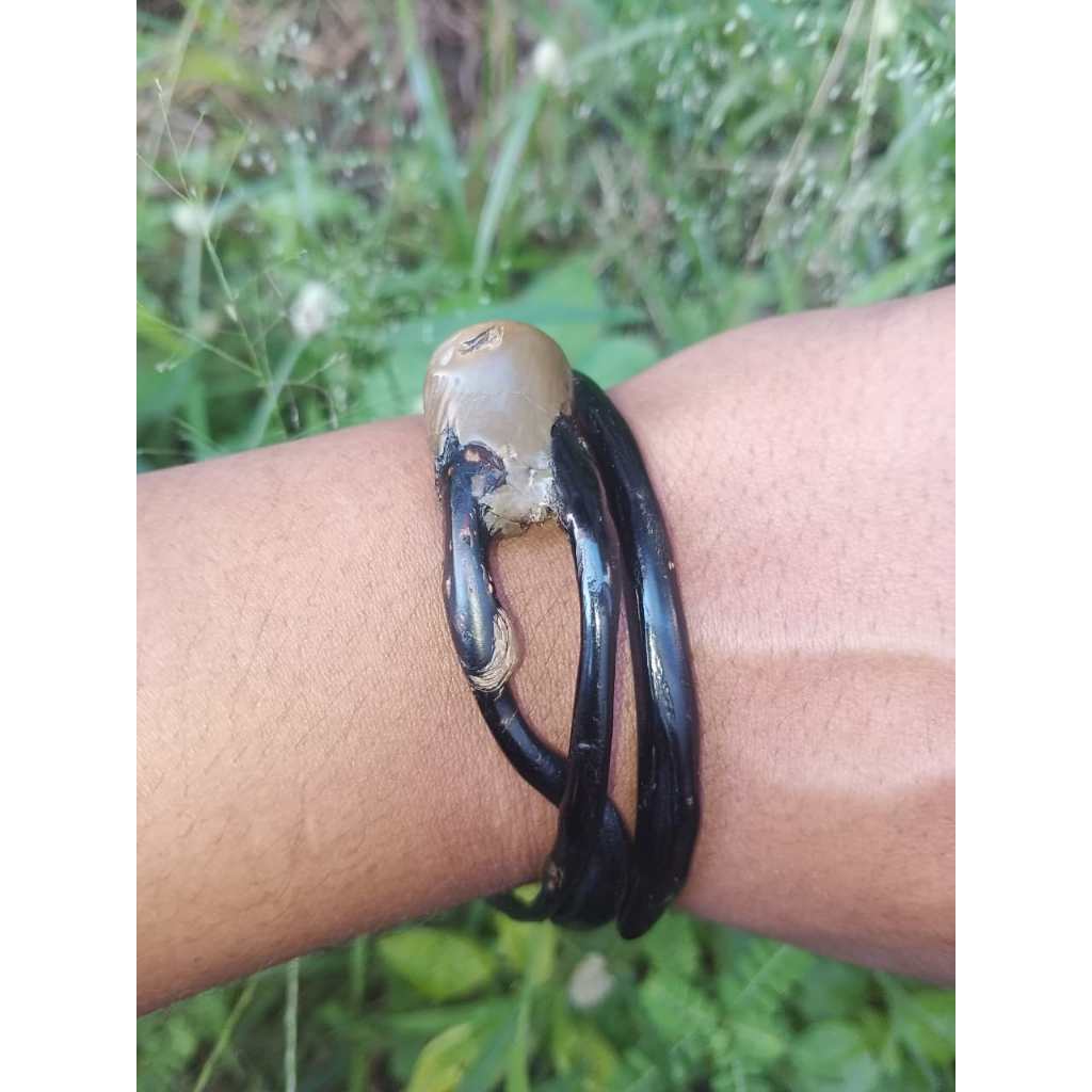 Gelang Akar Bahar Hitam Bonggol Combong Unik