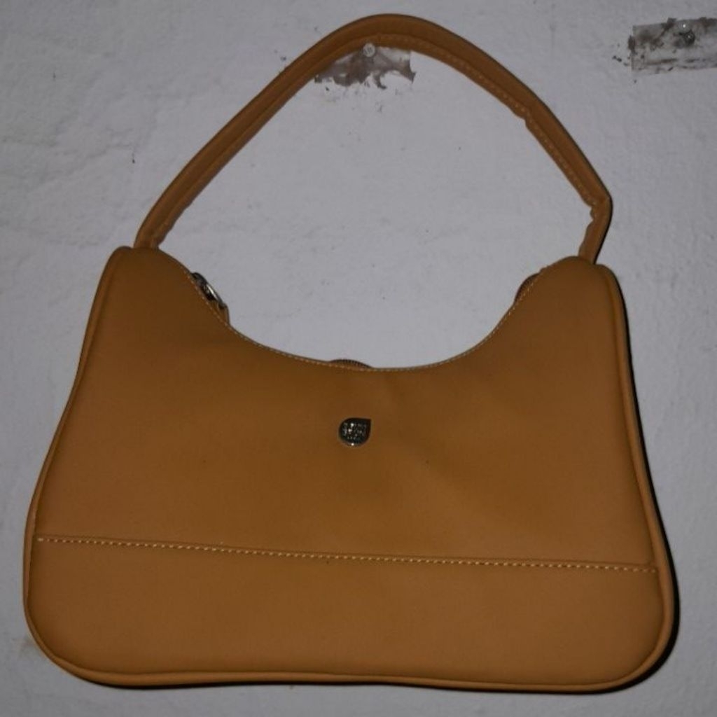 [PRELOVED] Tas tenteng original by brunbrun paris