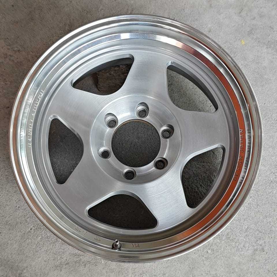 Velg mobil BREADLEY Ring18X9 Lobang.6 Pcd.139,7 Et.0