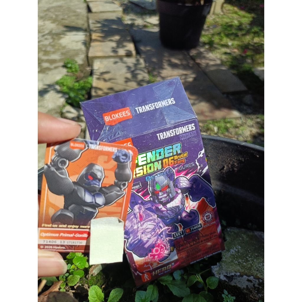 Optimus Primal (OFC) Blokes Transformers Defender 06