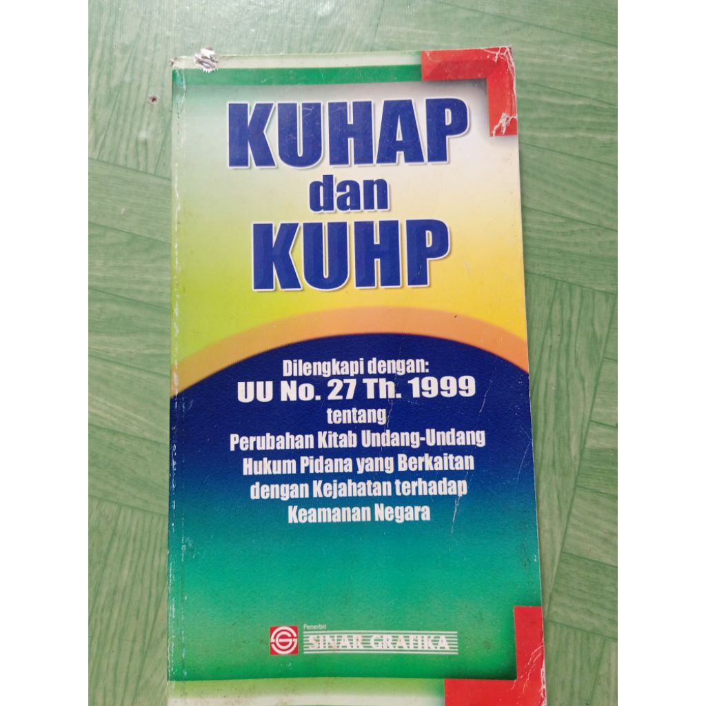 buku KUHAP DAN KUHP