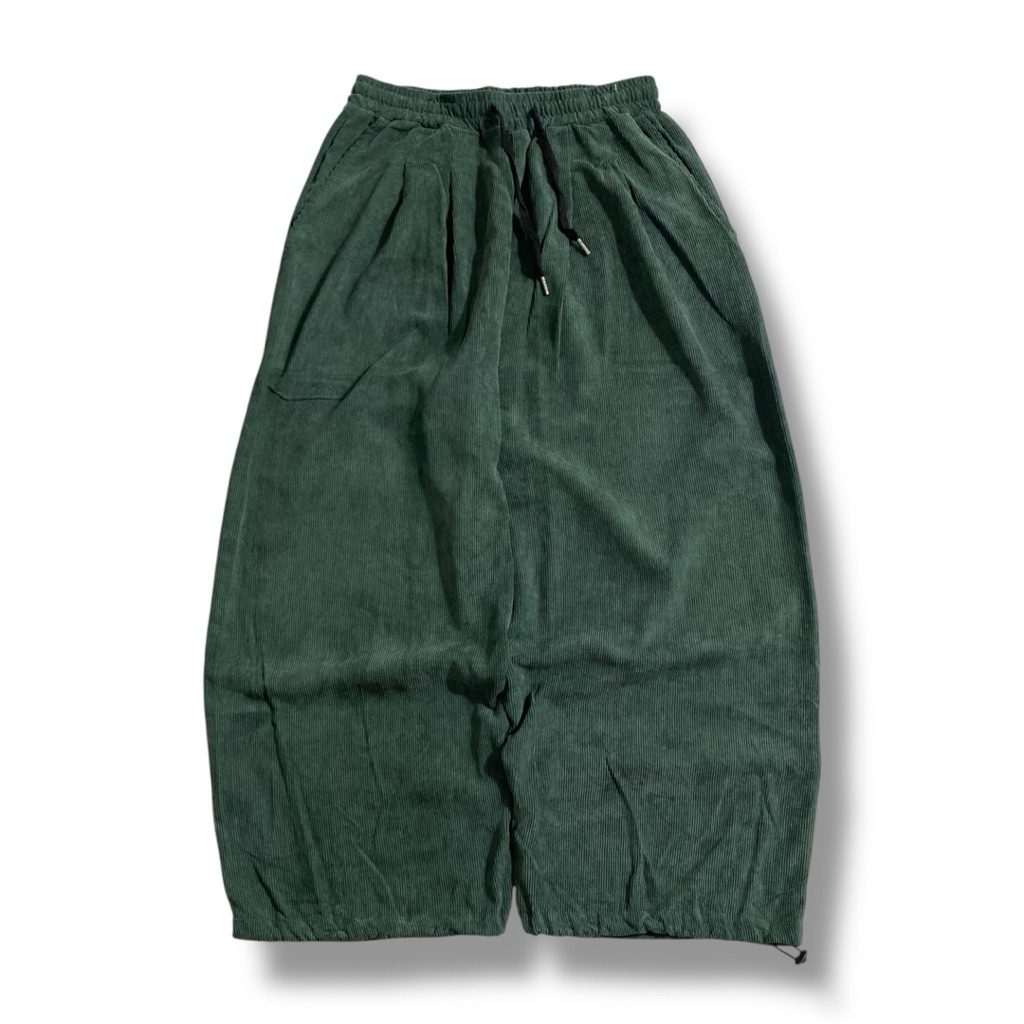 CELANA CORDUROY HIJAU BOTOL