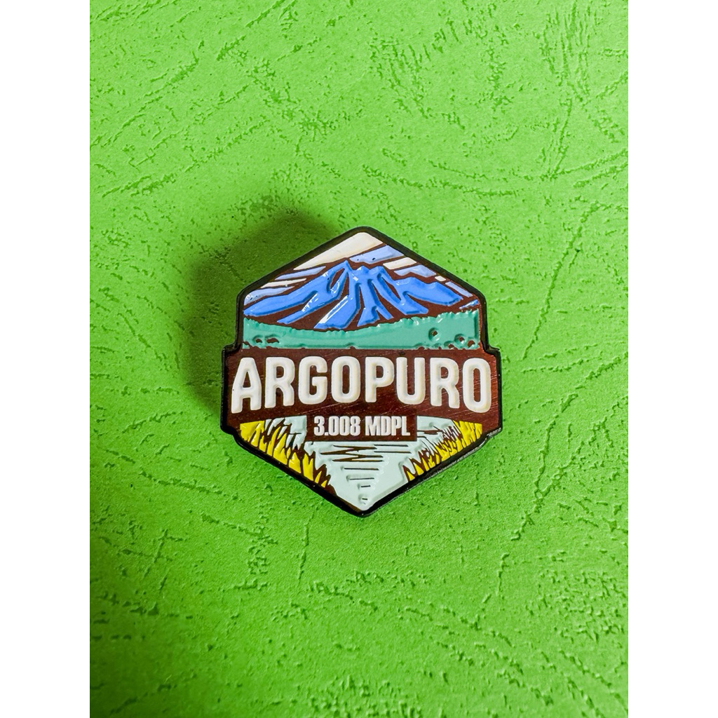 Enamel Pin Gunung Argopuro