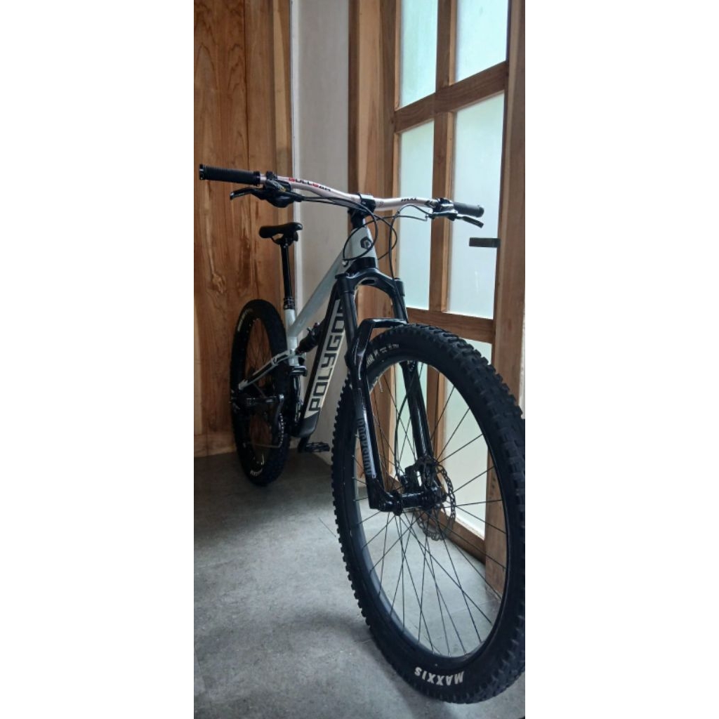 Sepeda Polygon Siskiu T7 size M29 kemulusan 97%