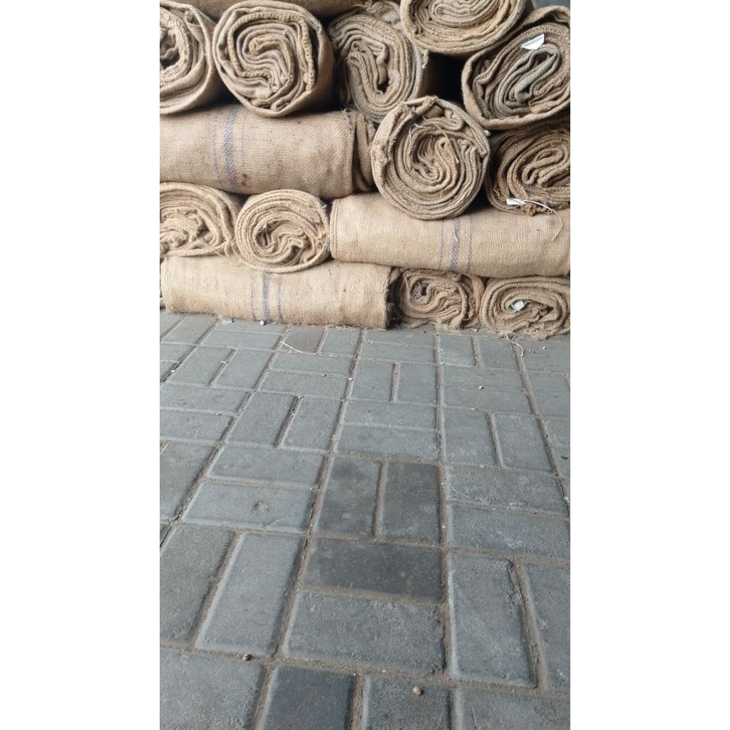 karung goni bekas kopi  ukran panjang 110cmx lebar 70