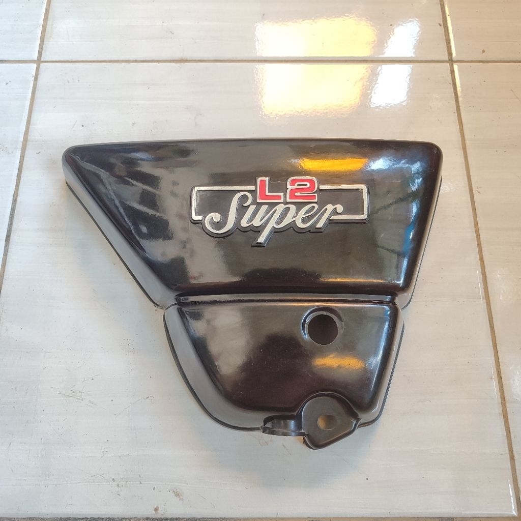 tutup cover side dop accu aki kempol tepong kanan yamaha L2S L2SN L2super L2 super nos