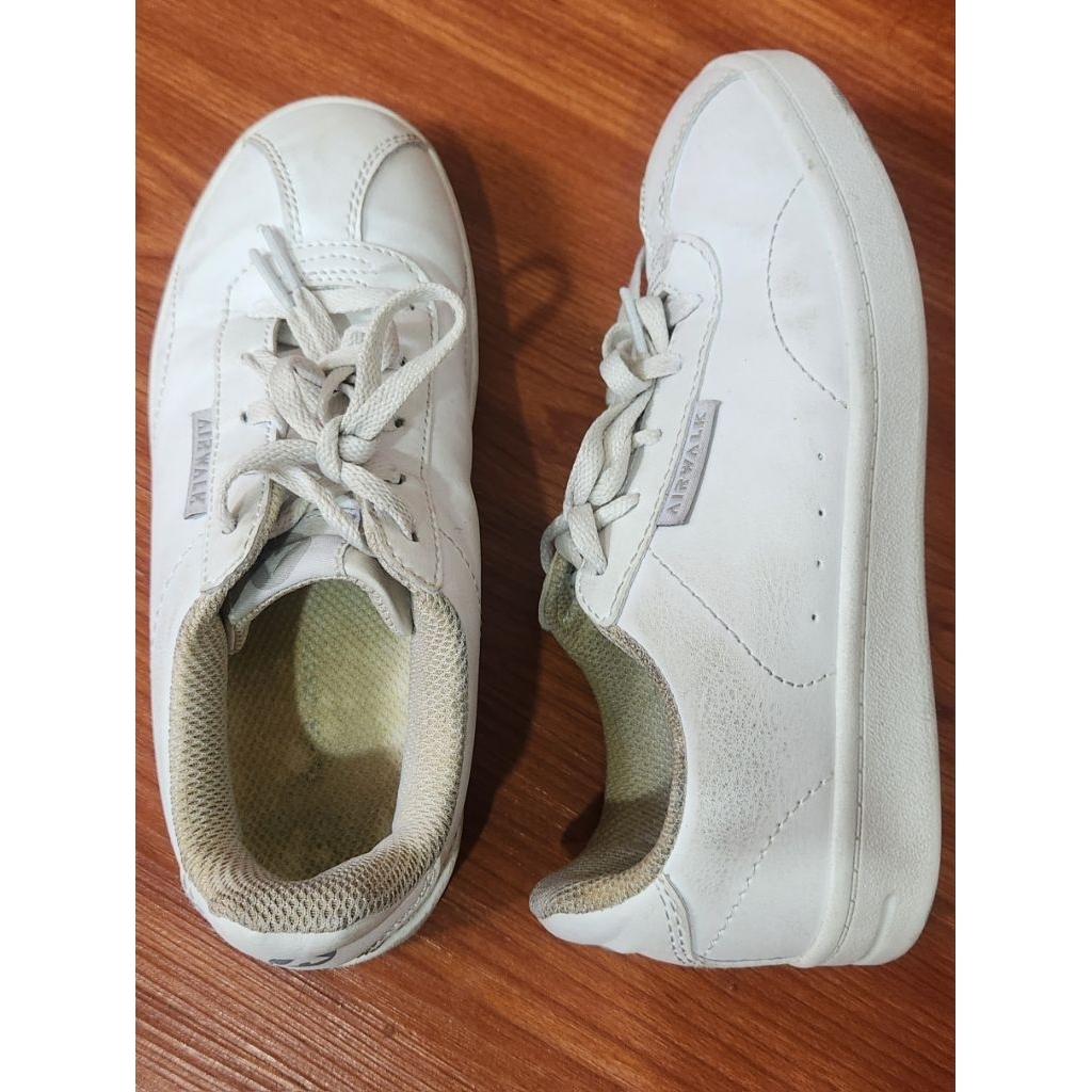[PRELOVED] Kids Sneakers Shoes Airwalk Putih No 32.5