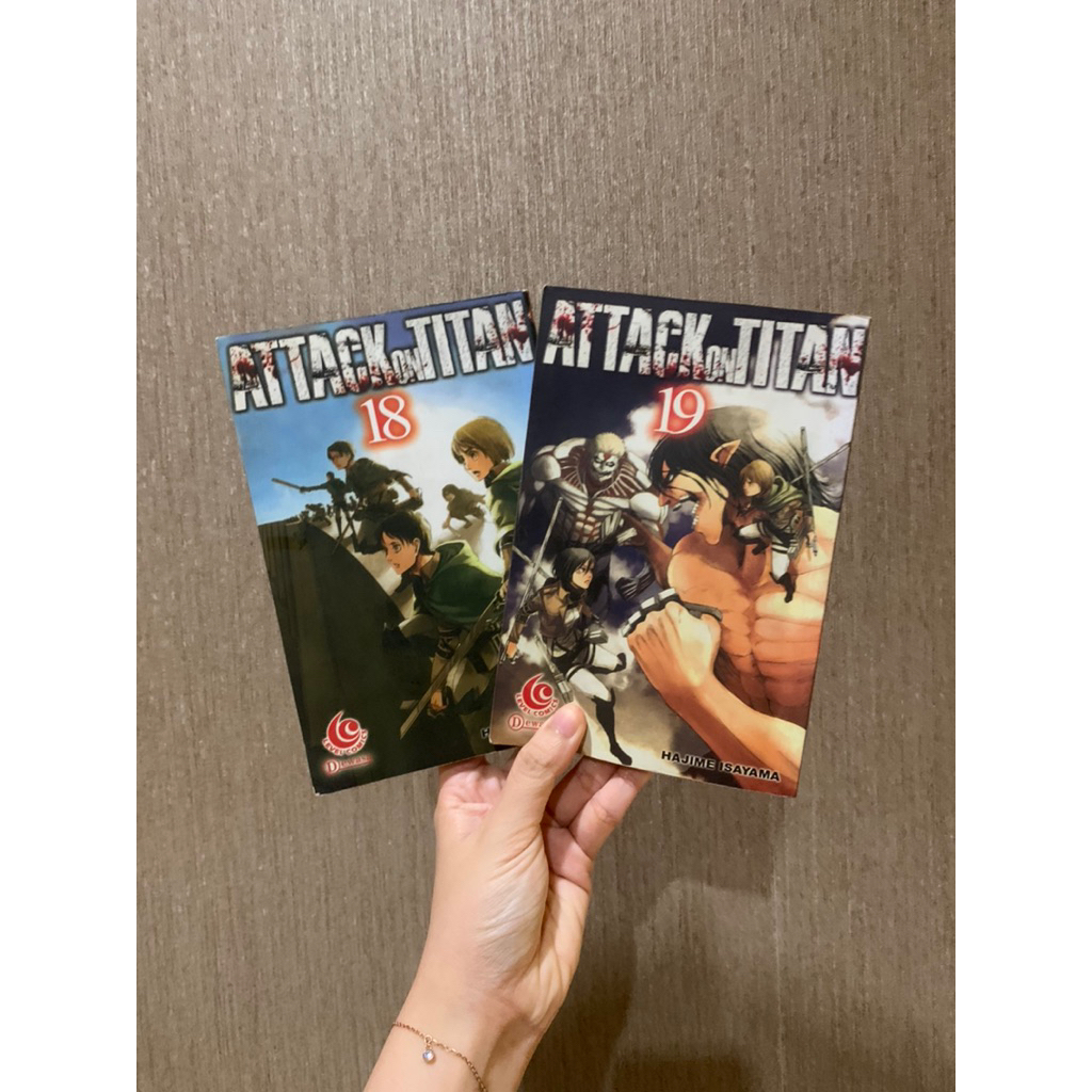 Komik Set Attack on Titan 18,19