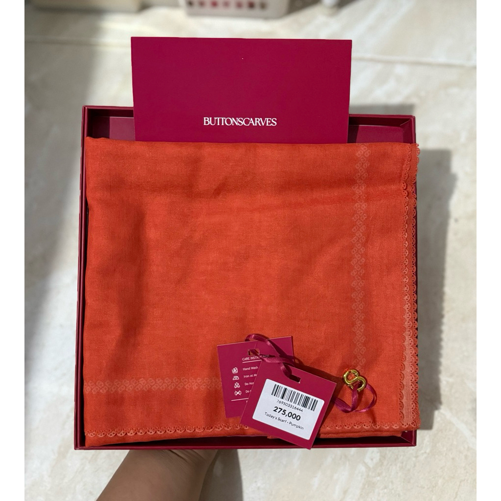 Today Scarf Pumpkin