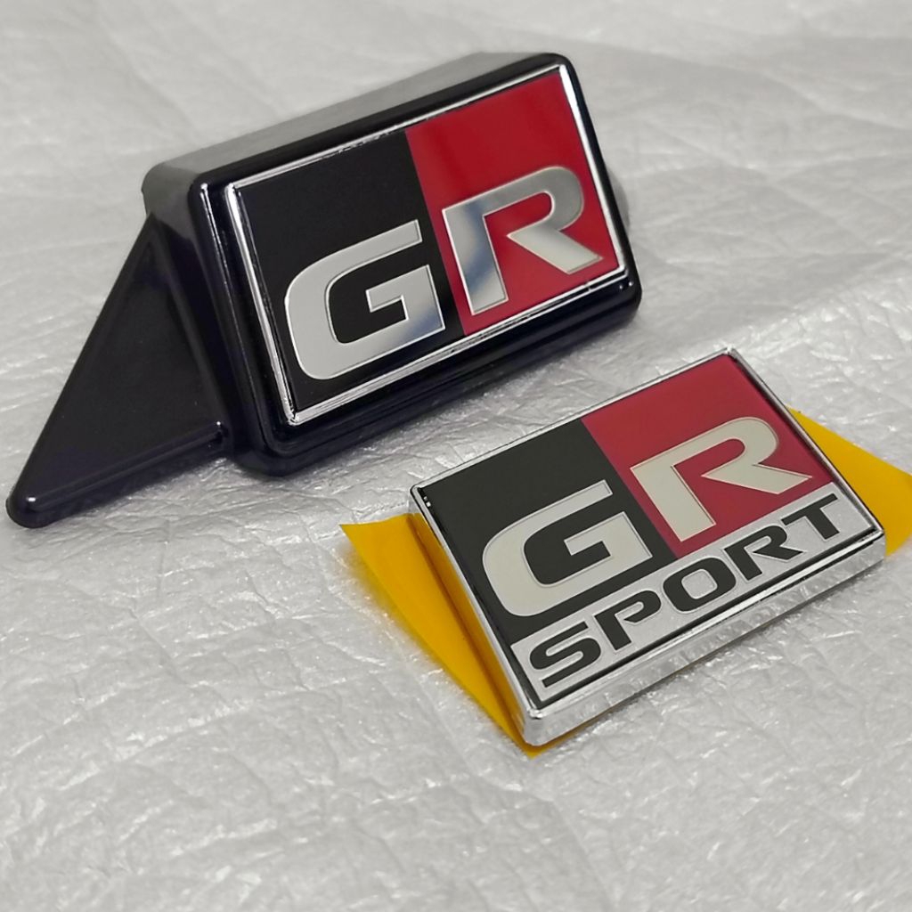 Emblem Logo GR Grill/GR Sport Bagasi Fortuner GR Sport Original Car