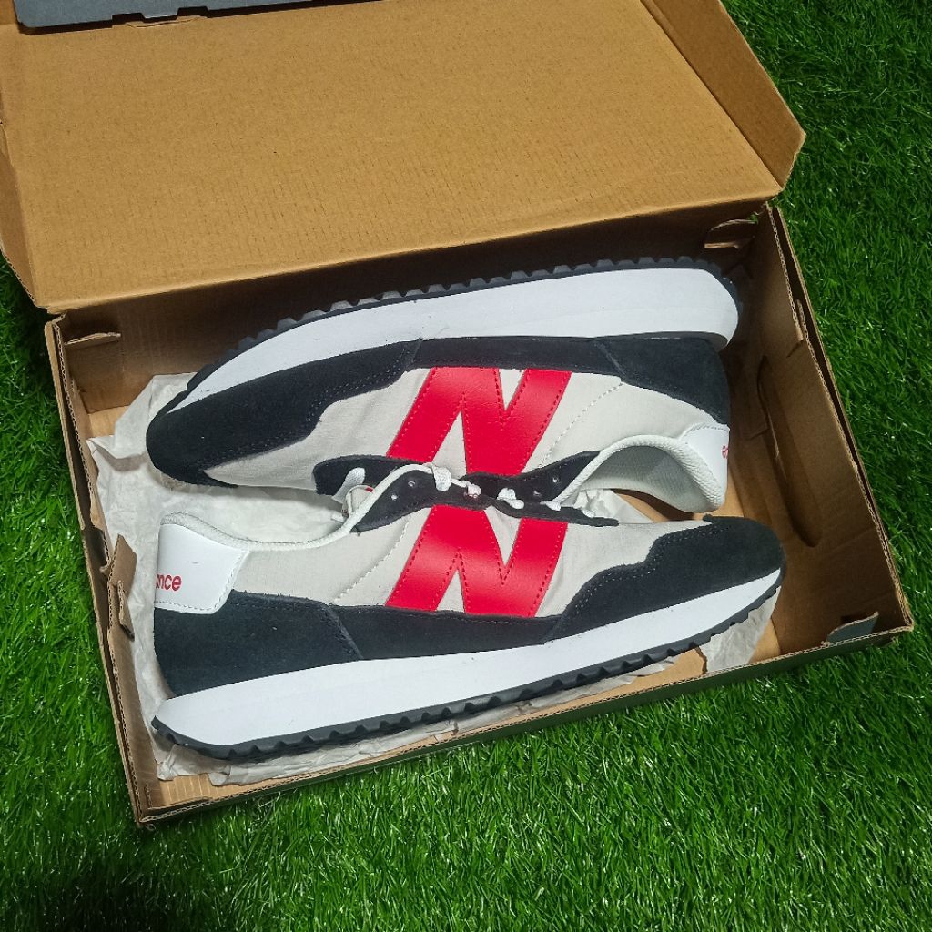 NB 237 BLACK RED ORIGINAL