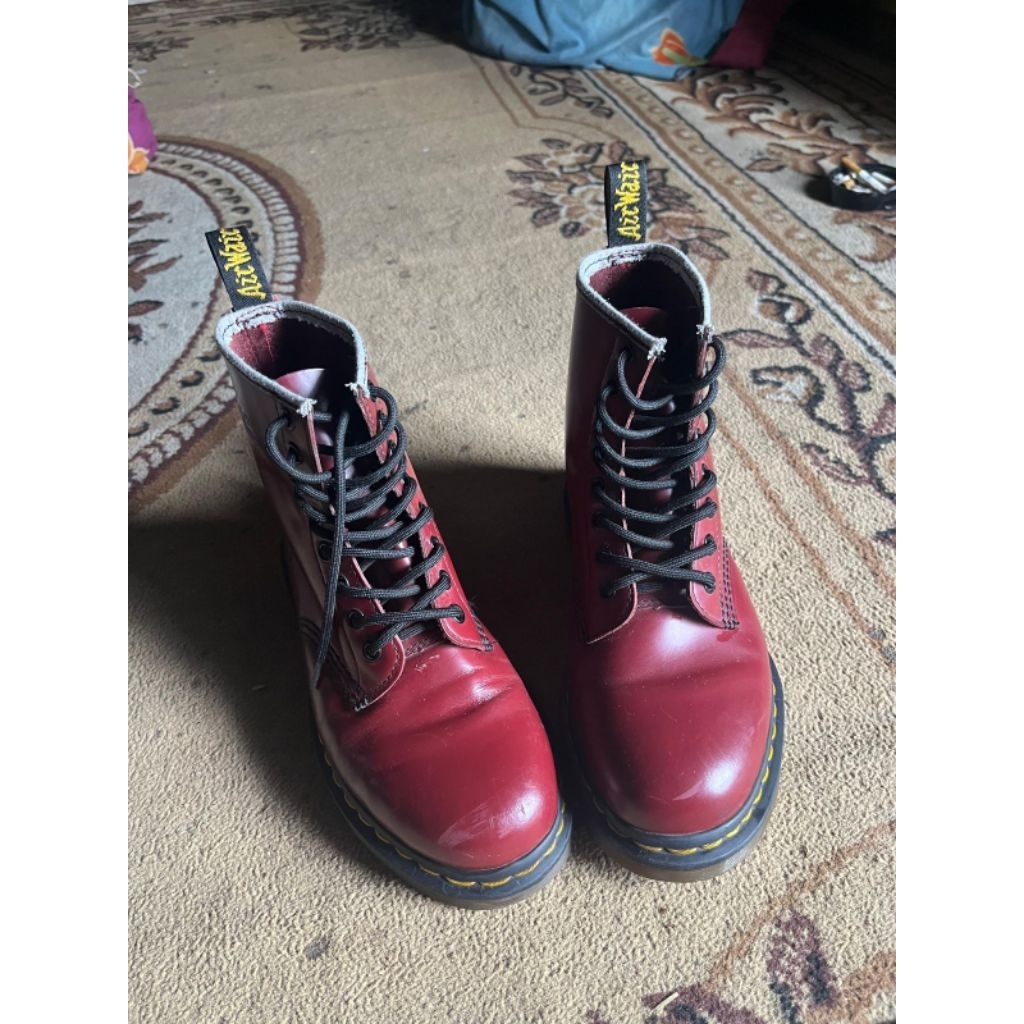 dr.martens red cherry