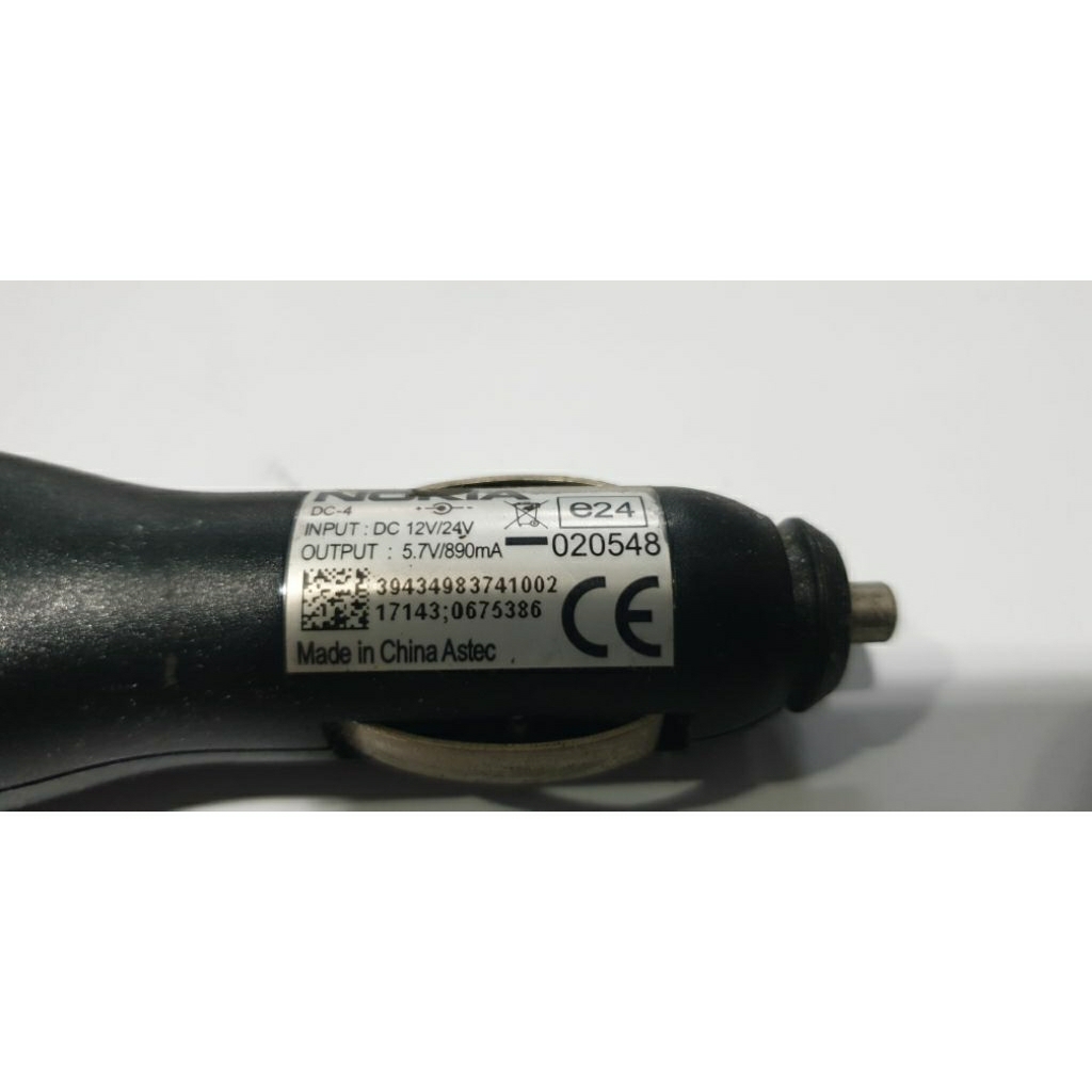 Charger mobil Handphone Nokia Jadul 12 V output 5.7 V bekas