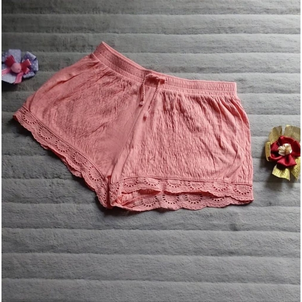 Celana Pendek Wanita Warna Pink by Zara