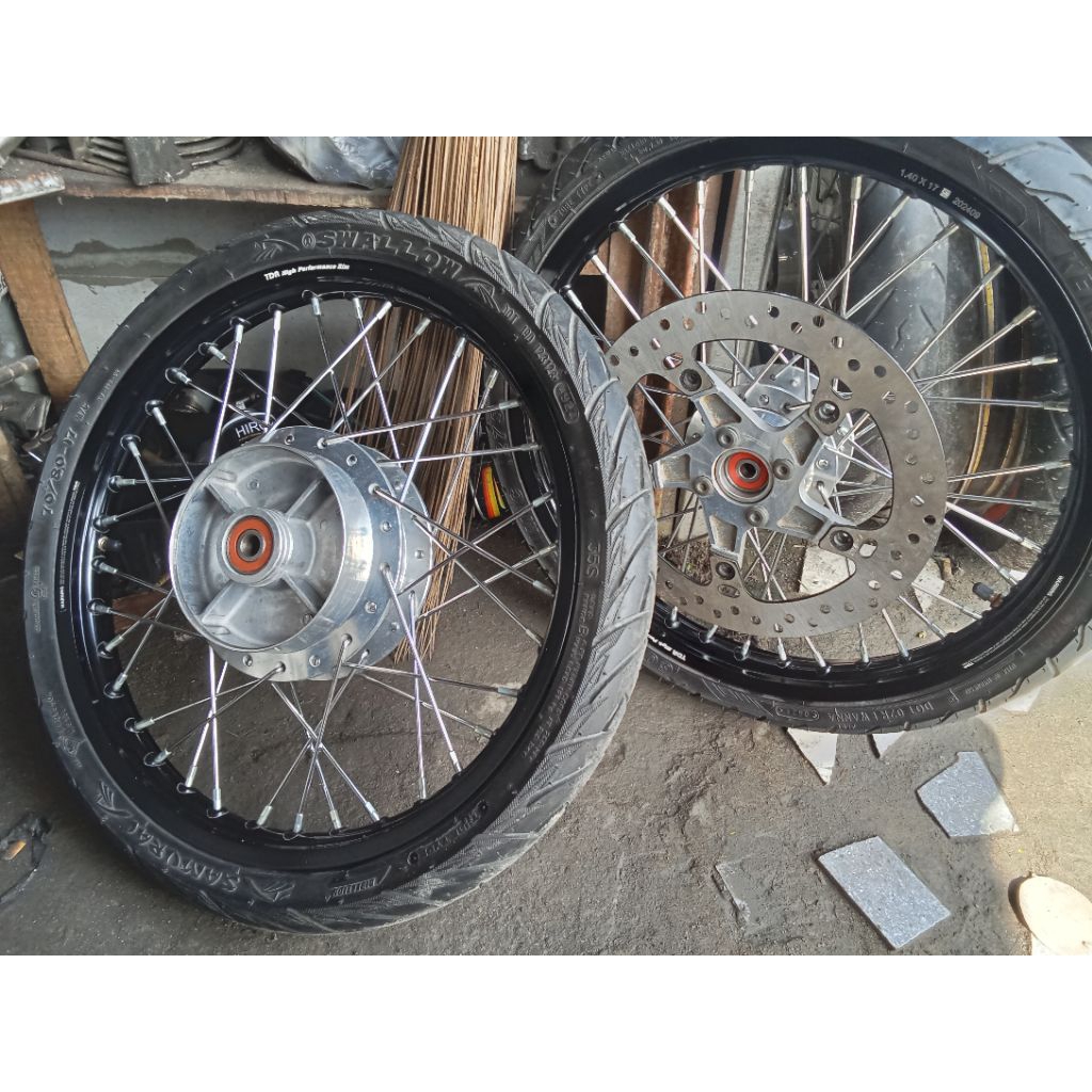 PELK'SET.BAN/VELG JARI"MEREK TDR /MOTR' HONDA CBR 150 OLD LAMA ORIGINAL COPOTAN(second)