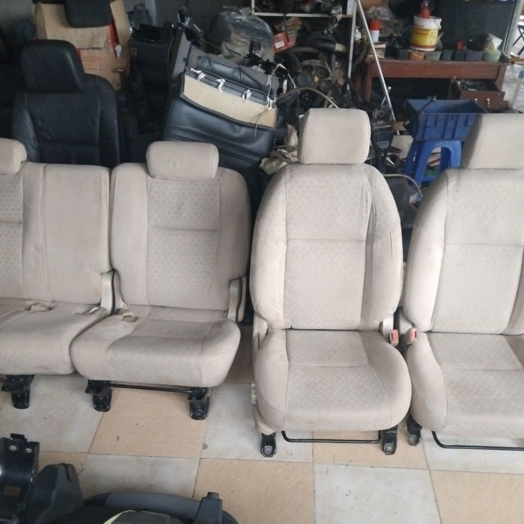 jok innova depan tengah