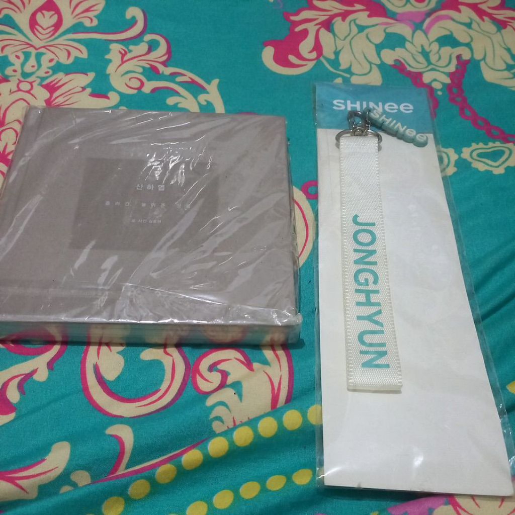 SHINee Jonghyun Collections